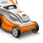 Akumuliatorinė vejapjovė Stihl RMA 235 - nešimo rankenos.jpg